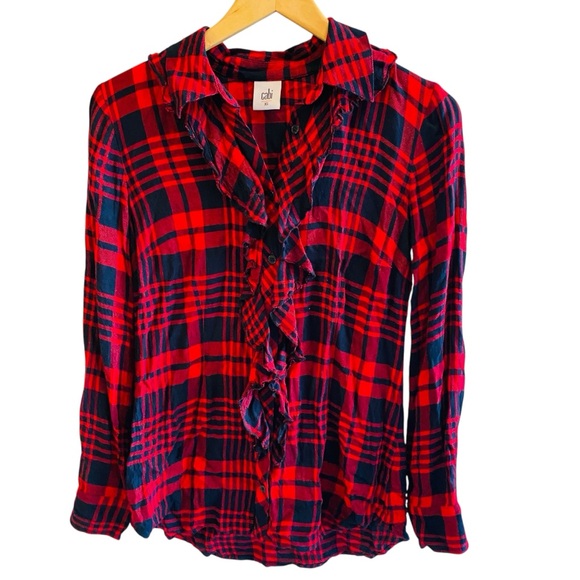 RARE Cabi Lodge Plaid Ruffle Flannel Top - Picture 6 of 9